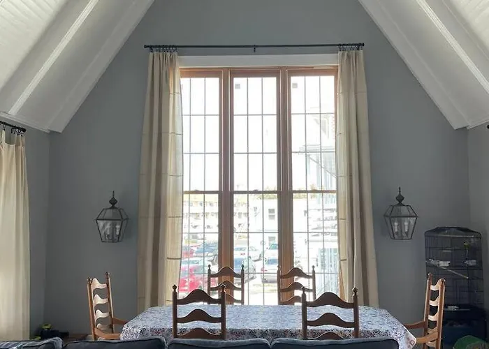 Midtown Oc 3br House • Walk To Apartment